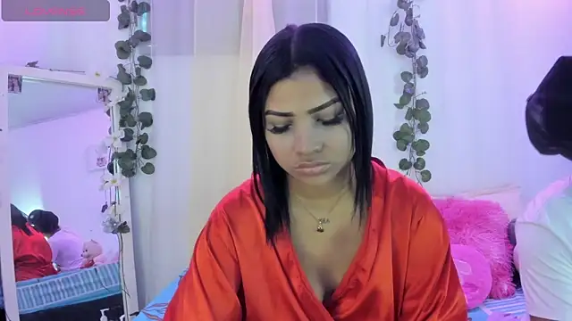 catalina_and_roger live sex cam