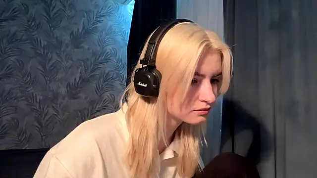 Cindi_Jacobs's cam snapshot