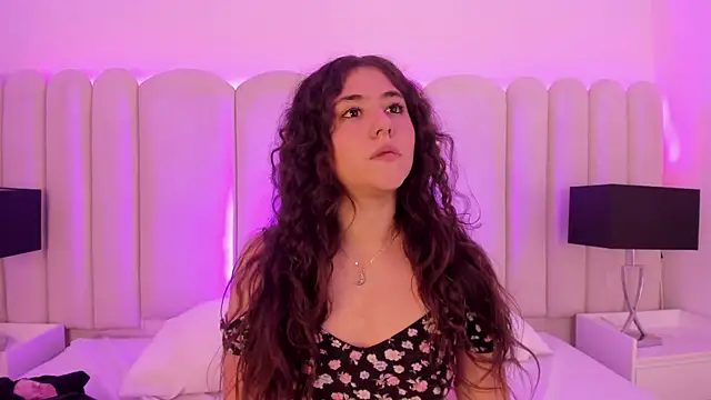 Emmalorez__'s cam snapshot