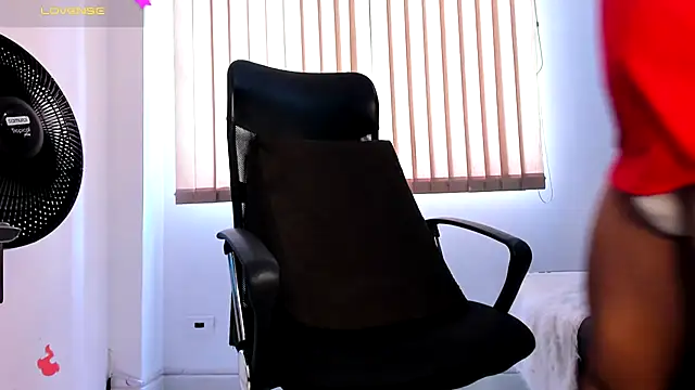 thomas_scot1's cam snapshot