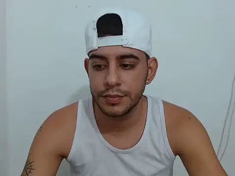 pinky_7's cam snapshot