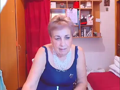 Victoria5643's cam snapshot