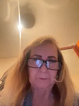 Irina2909@xh's cam snapshot