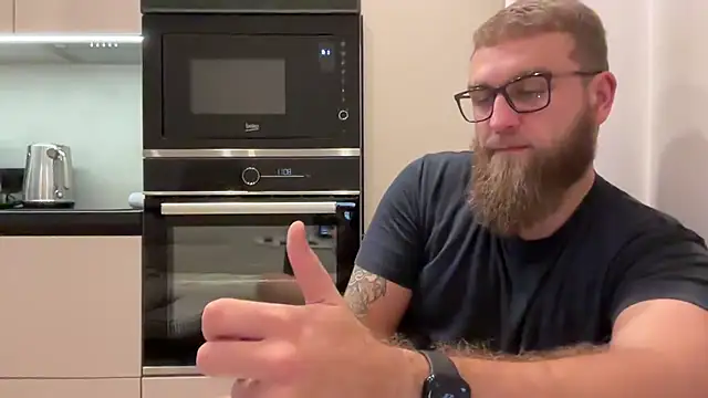 Bear_bear_'s cam snapshot