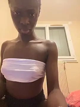 Miss-saveur's cam snapshot