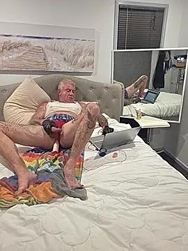 Handsolo_porn's cam snapshot