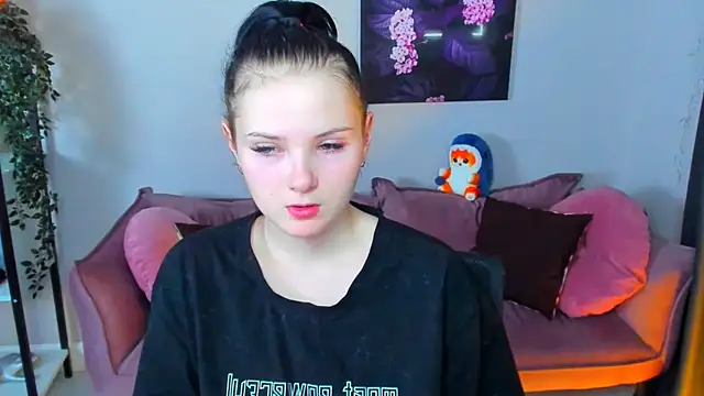 Leila_xxBaby's cam snapshot