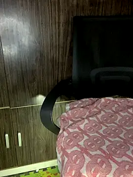 NinaHMiu live sex cam