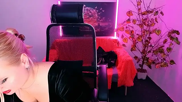 Miss_Alice_Silver's cam snapshot