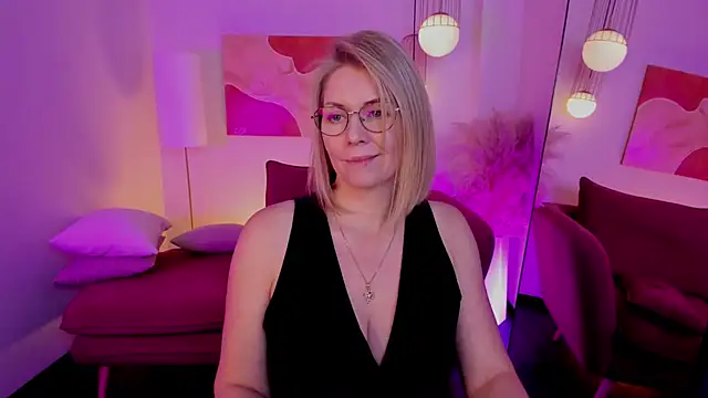 Annie_Light's cam snapshot