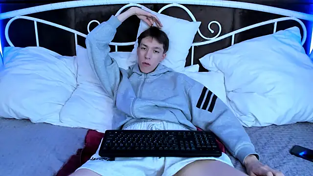 MarkBranston live sex cam