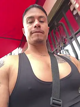 DominickVegas live sex cam