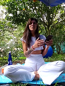 Yuky_ta live sex cam