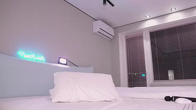 NinaMint live sex cam