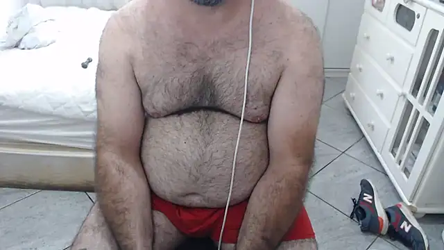 MysterBearMG live sex cam