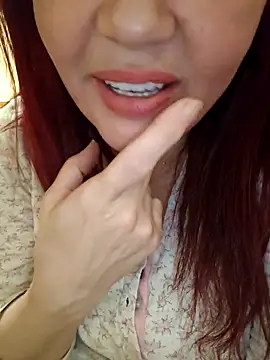 Virginass2000 live sex cam