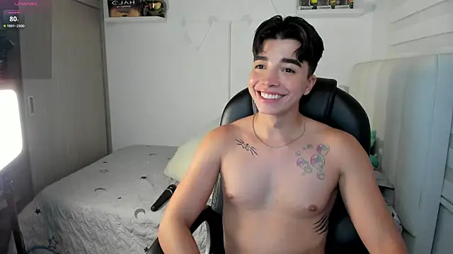 santy7v7 live sex cam