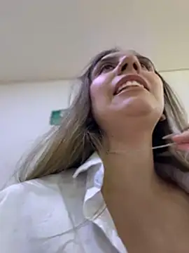 sarah_honey__ live sex cam