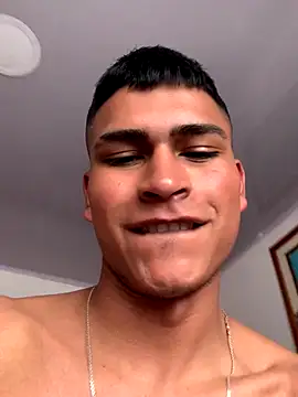 Emiliano_Reyes live sex cam