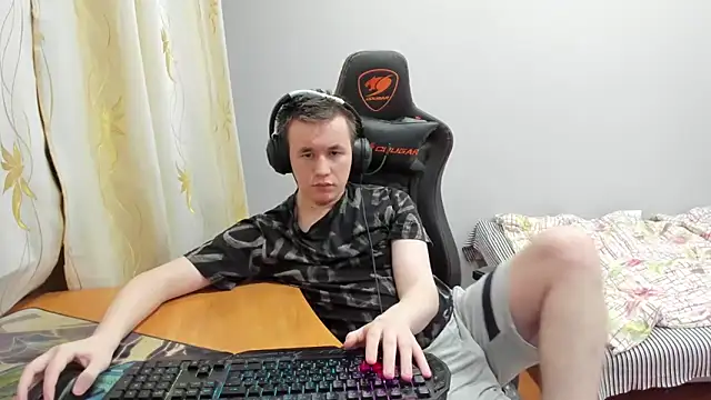 iliaskrislove live sex cam