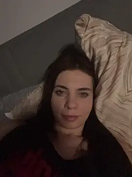 CurlyLara live sex cam