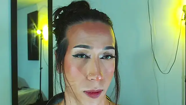 Kenisha_Sweet live sex cam