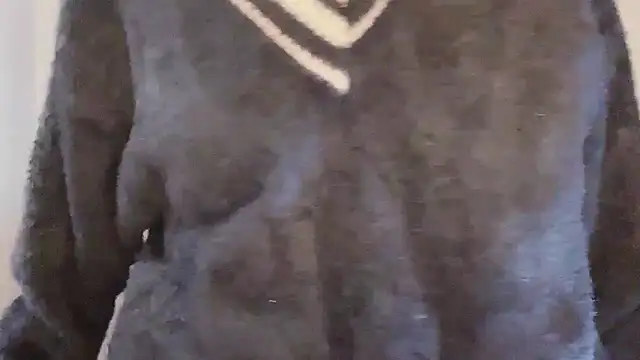 -Hottie's cam snapshot