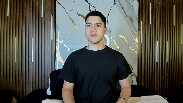 LiamNovak live sex cam