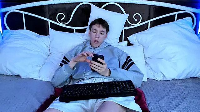 MarkBranston live sex cam