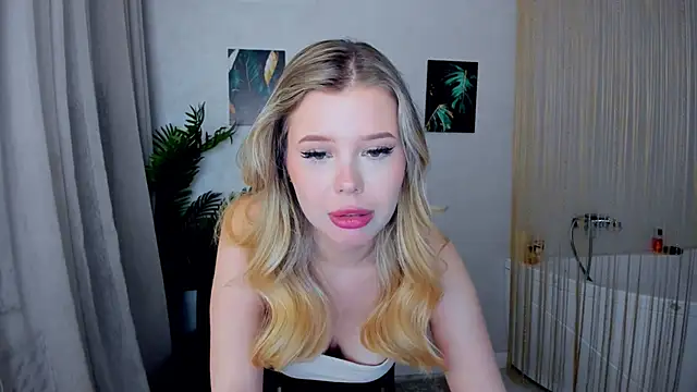 FollowLovee live sex cam