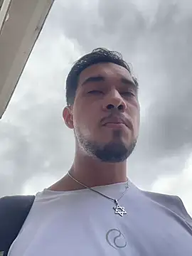 Leonardmoppet live sex cam