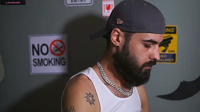 HairyRobxxx live sex cam