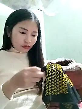 Mai4568 live sex cam