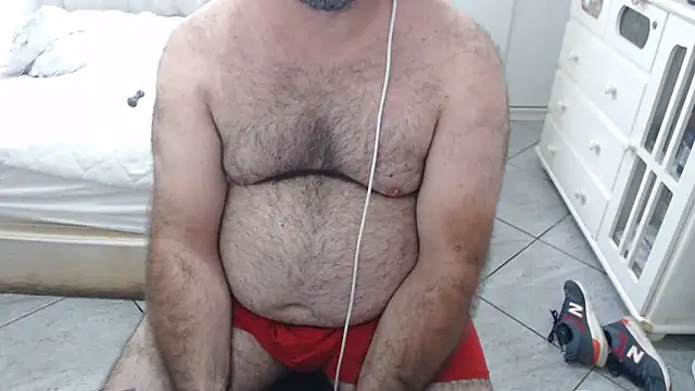 MysterBearMG live sex cam