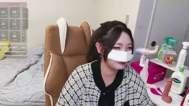 Milk_Sola live sex cam