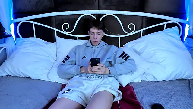 MarkBranston live sex cam