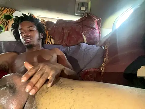 SlimeCrownzOut5 live sex cam
