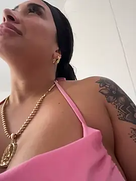 kiim_taaylor live sex cam