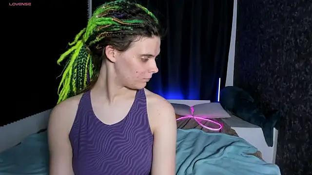 KIKI_Krash live sex cam