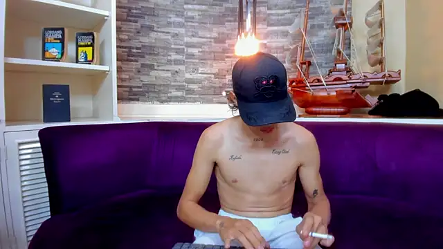 PoisonGuys live sex cam