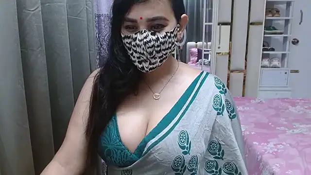 Lovelywife786 live sex cam