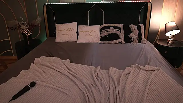 IceDanielles's cam snapshot