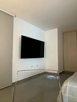 Curlyierr live sex cam