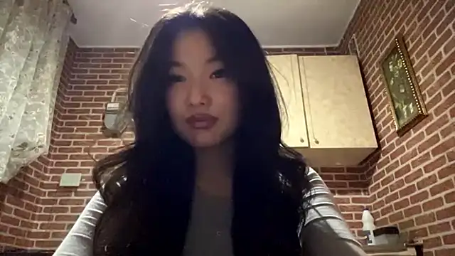 EmmaLeexth live sex cam