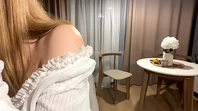 Alice_meow15's cam snapshot