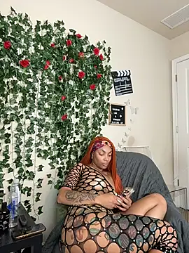 butterflybootyy live sex cam