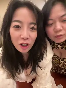 yourkeer live sex cam