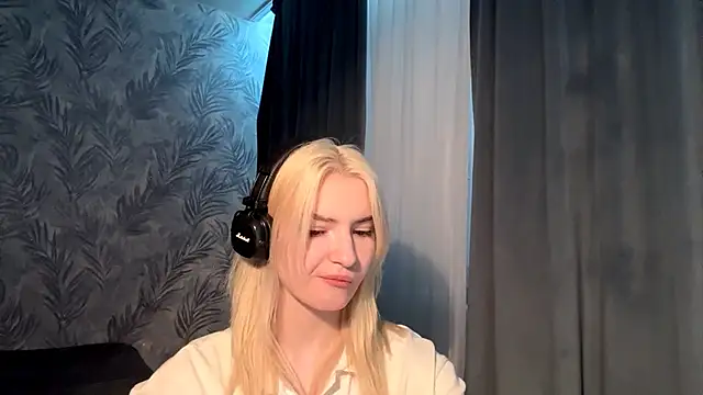 Cindi_Jacobs's cam snapshot