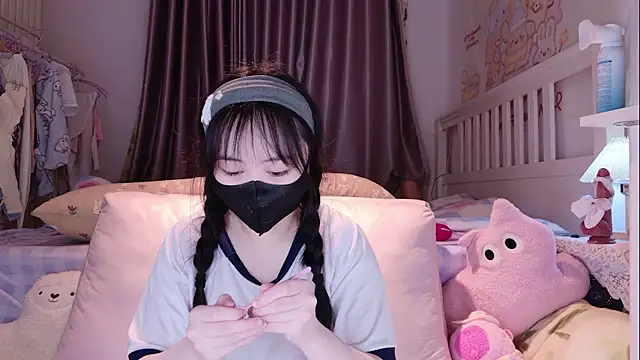 love-uiui live sex cam