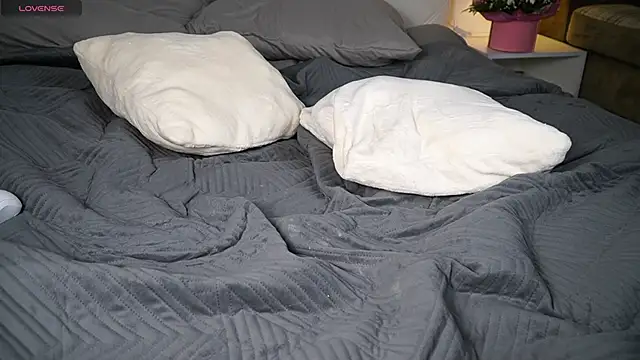 KaeliaScorch live sex cam